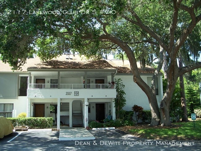 Building Photo - 2117 Lakewood Club Dr S