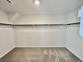 Building Photo - 13806 Vly Patch