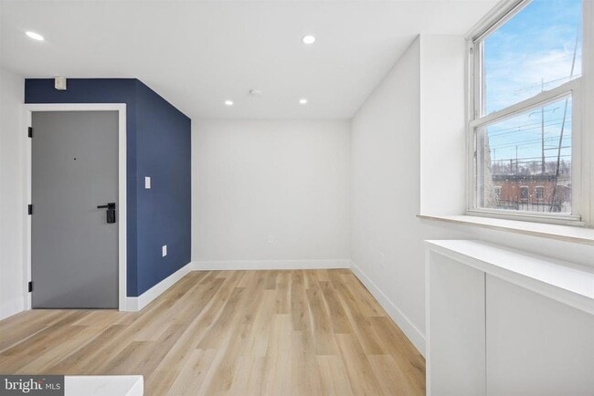 Building Photo - 4522 Baker St