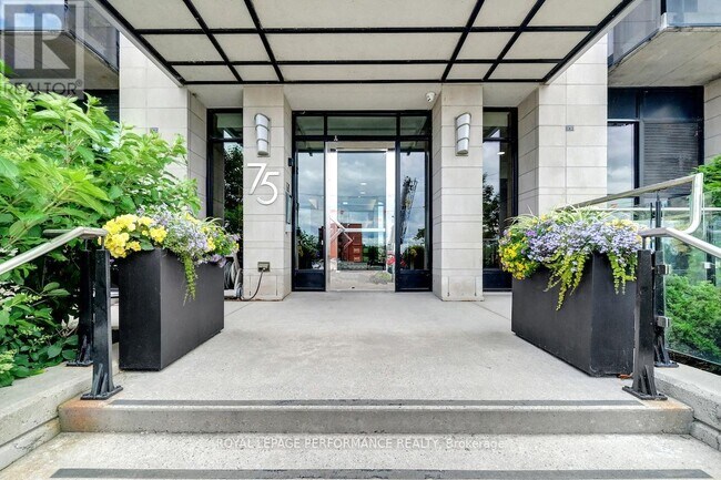 Photo du bâtiment - 75-275 Cleary Ave