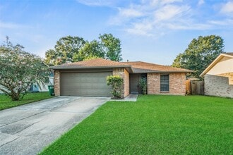 Building Photo - 2707 Foliage Green Dr