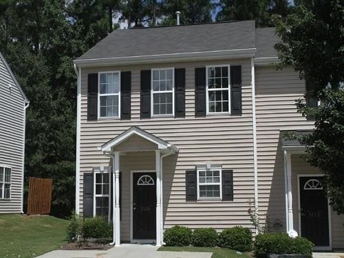 Building Photo - 3131 Manhasset Ln
