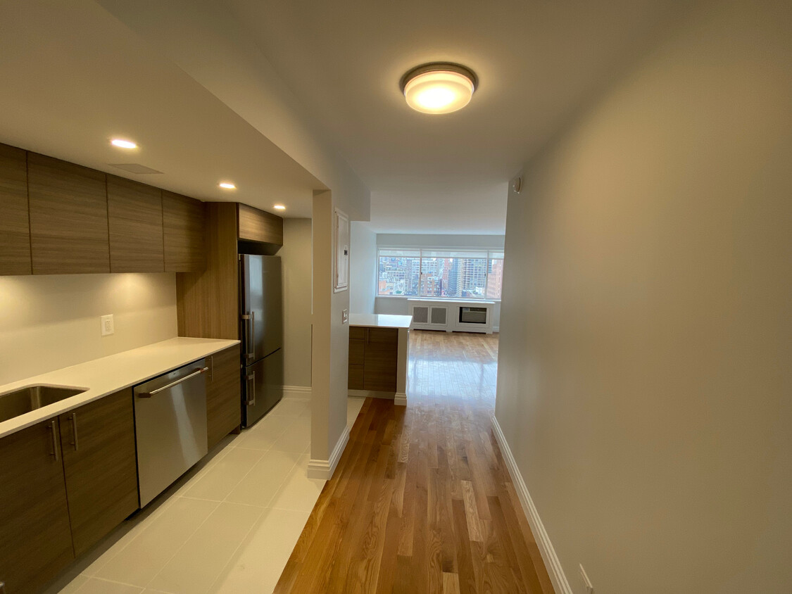 Foto principal - 360 E 65th St