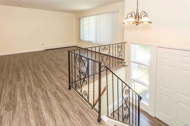 Foto del edificio - 72 Sunset Dr