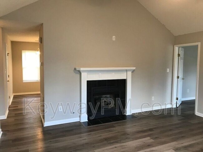 Building Photo - 4410 Creekside Ct