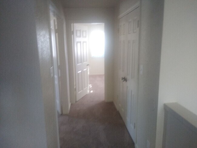 Foto del edificio - 2 Bedroom Single Family Home in Loomis-Bring your Animals!