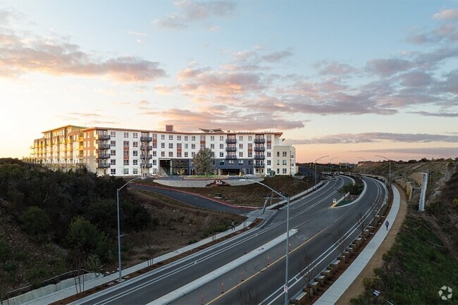 Building Photo - Folia