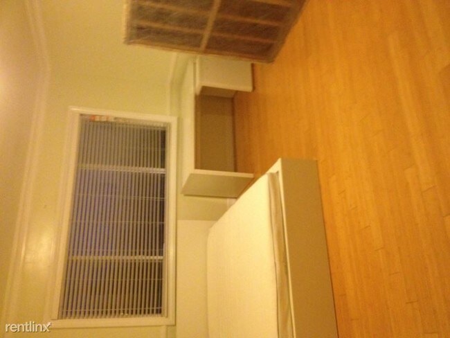 Building Photo - 3 br, 2 bath Condo - 11370 Sunset Boulevard