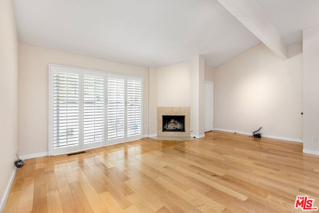 Building Photo - 17207 Palisades Cir