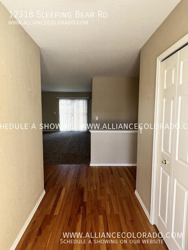 Foto del edificio - 12318 Sleeping Bear Rd