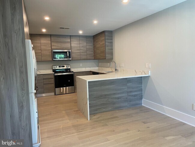 Foto del edificio - 9726 Middleton Ridge Rd