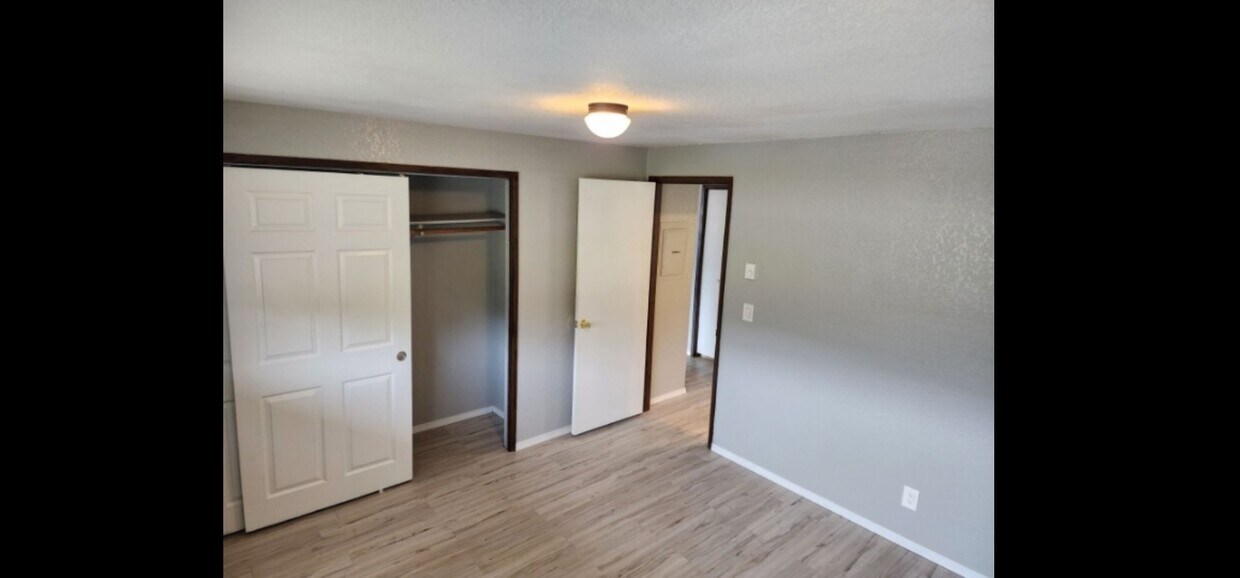 587 W Berdine St, Roseburg, OR 97471 587 W Berdine St Roseburg, OR