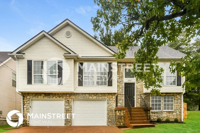 Building Photo - 904 Conway Ln