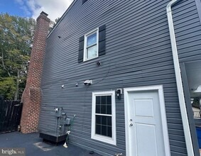Building Photo - 119 Ivywood Dr