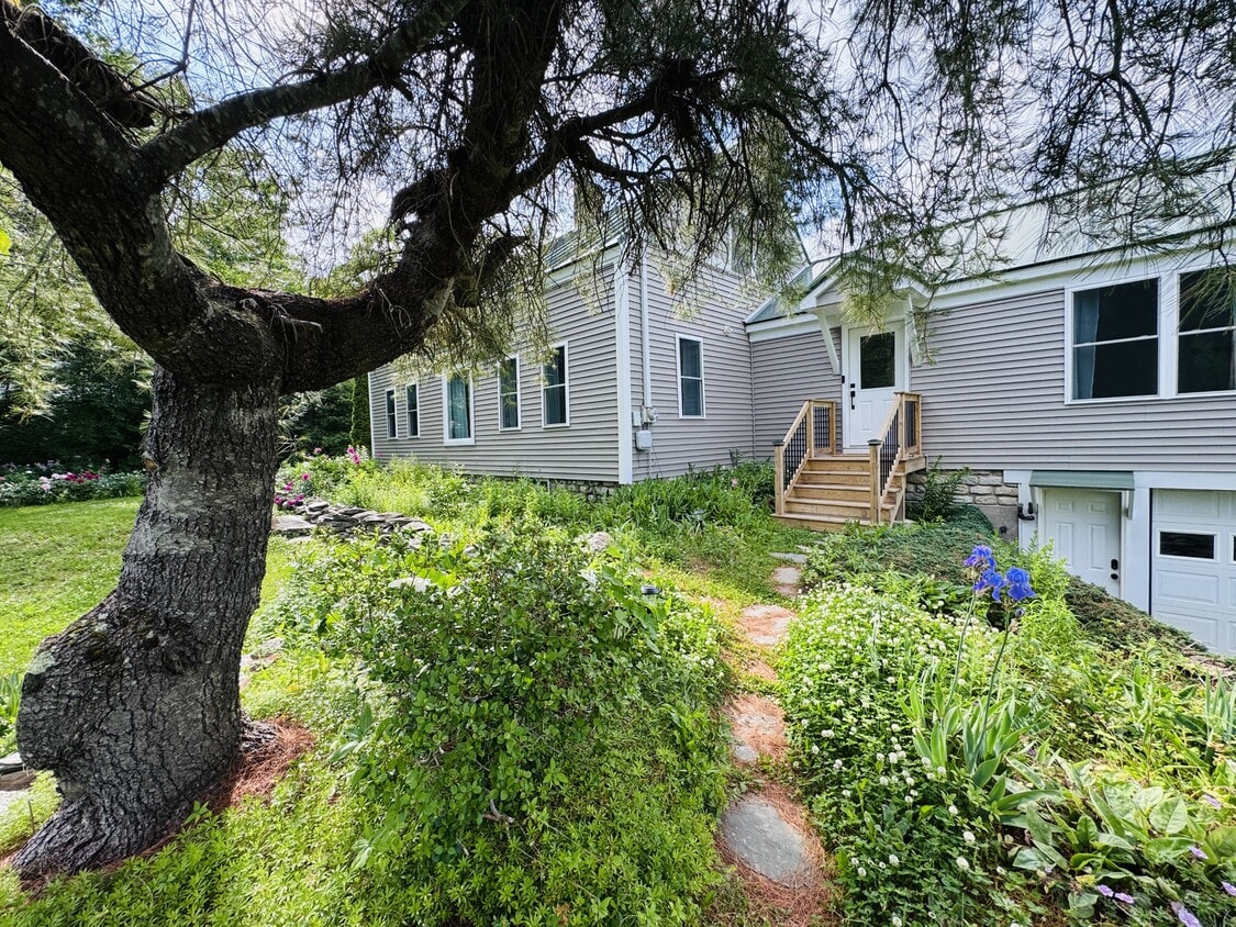 Primary Photo - 2514 Western Ave