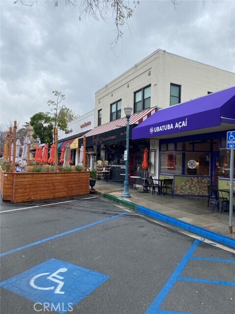 Foto del edificio - 128 N Yale Ave