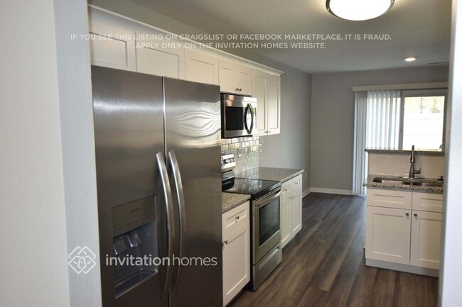 Foto del edificio - 1920 Northrop Dr