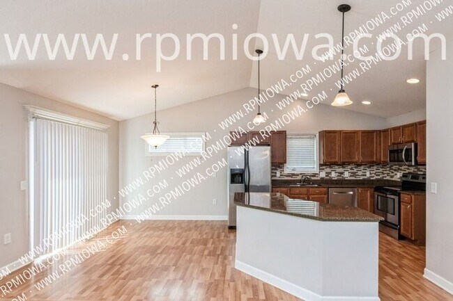 Foto del edificio - 5016 NE Innsbruck Dr