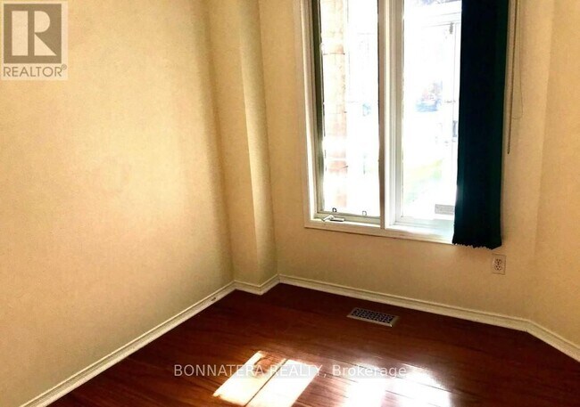 Photo du bâtiment - 5359 Bullrush Dr