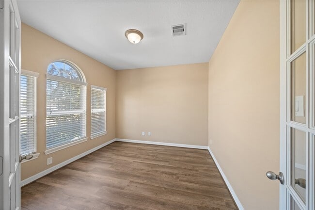 Foto del edificio - 13423 Astley Acres Ln