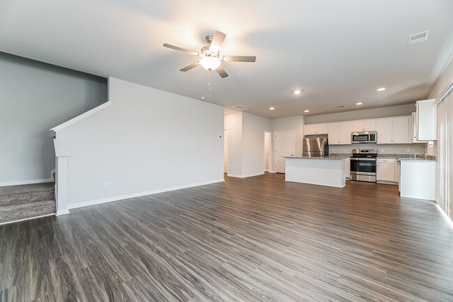 Foto del edificio - 241 Clydesdale Cir