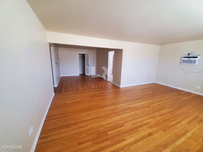 Building Photo - 2 br, 1 bath Apartment - 9020 Lamon Ave
