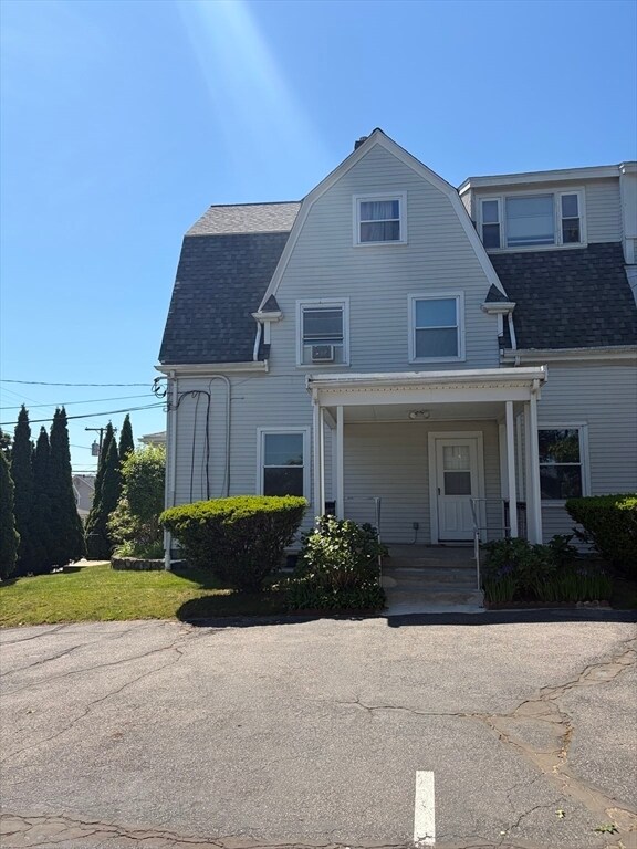 Foto del edificio - 63 Montclair Ave