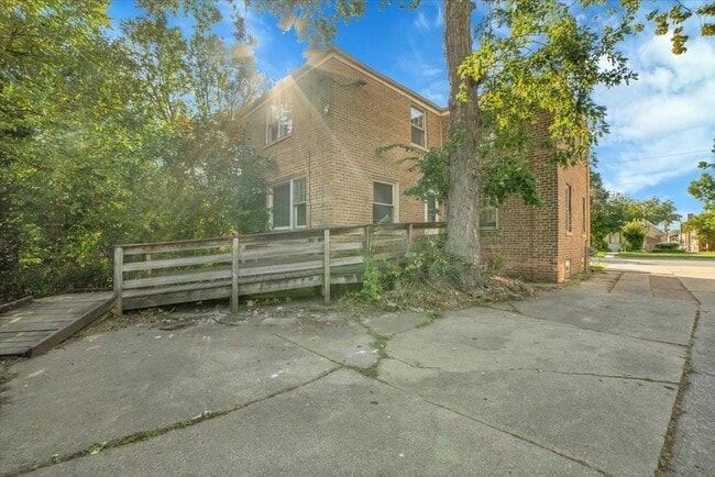 Foto del edificio - 2546 W 115th St