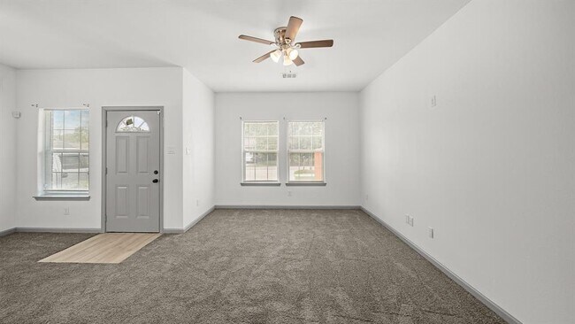 Building Photo - 235 Calloway St
