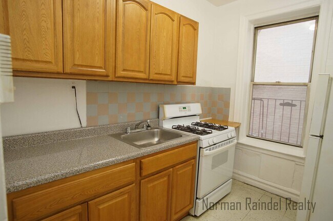 Foto del edificio - 1610 43rd St