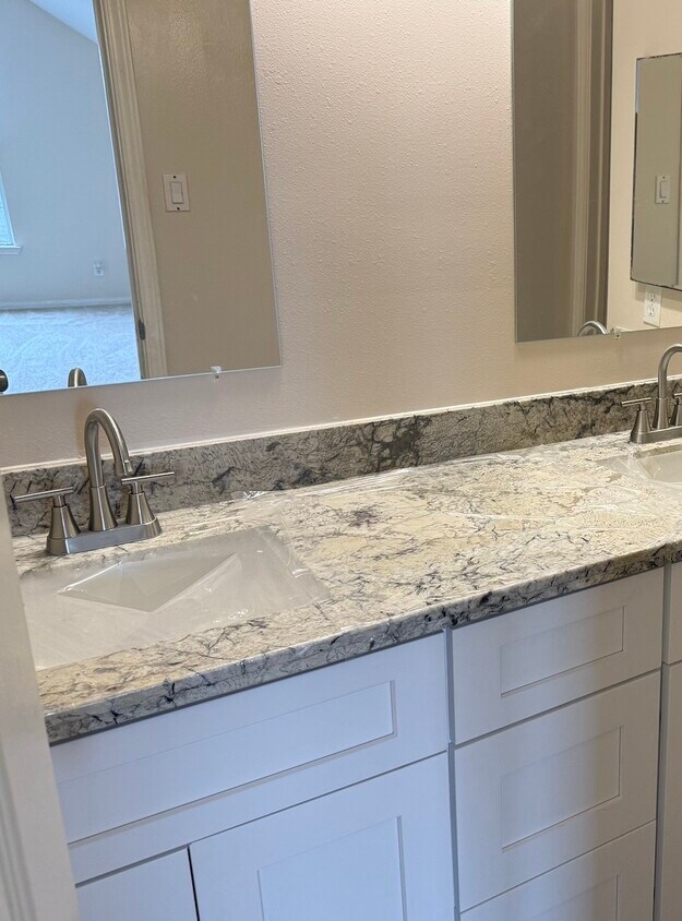 Foto del edificio - 2226 Dawn Shadow Way