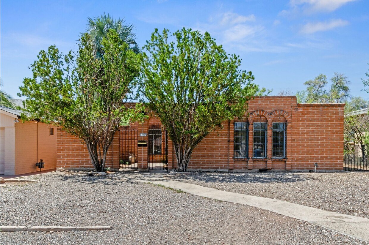 Primary Photo - Great Home in the Heart of Tucson, AZ!