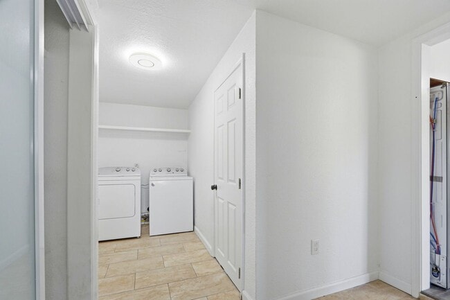 Building Photo - 10311 Ryan St