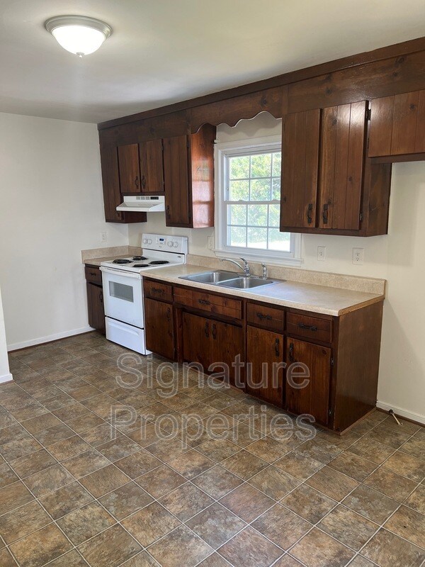 Building Photo - 12218 Gable Way