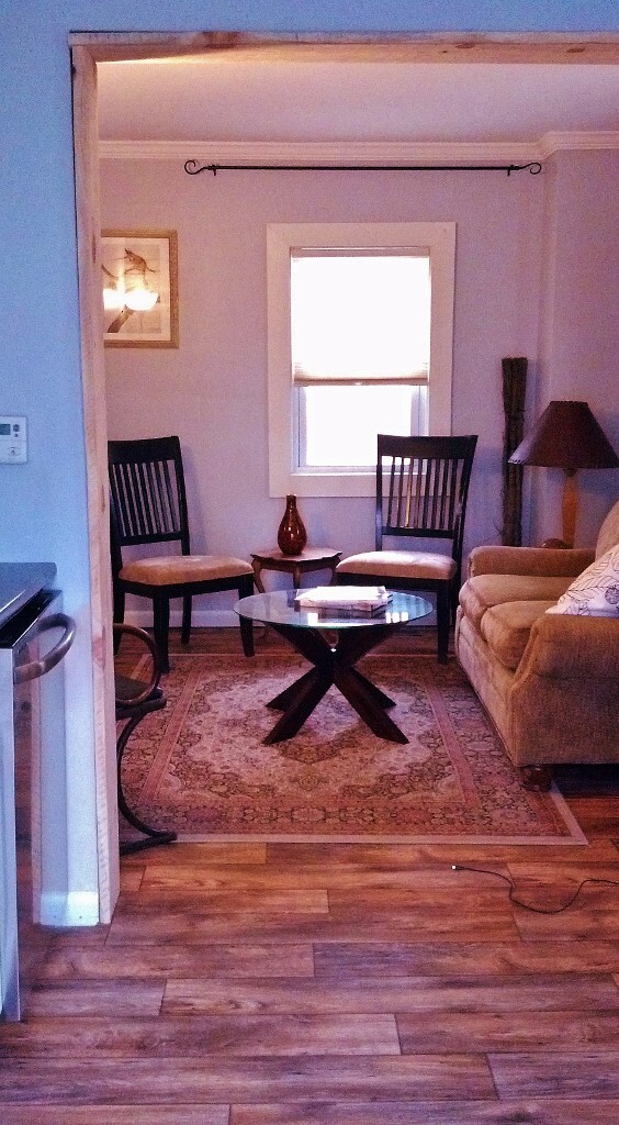 Inundado de luz natural - 20 Elm Ave