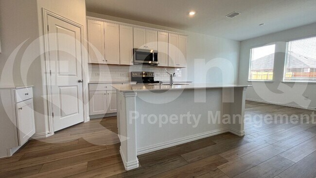 Building Photo - 5103 Penrose Dr