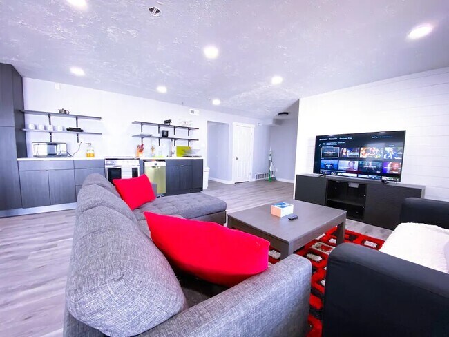 Foto del edificio - 14380 Henry Day Rd