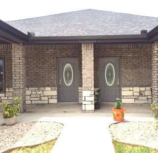 Building Photo - 1217 Escondido Ln W