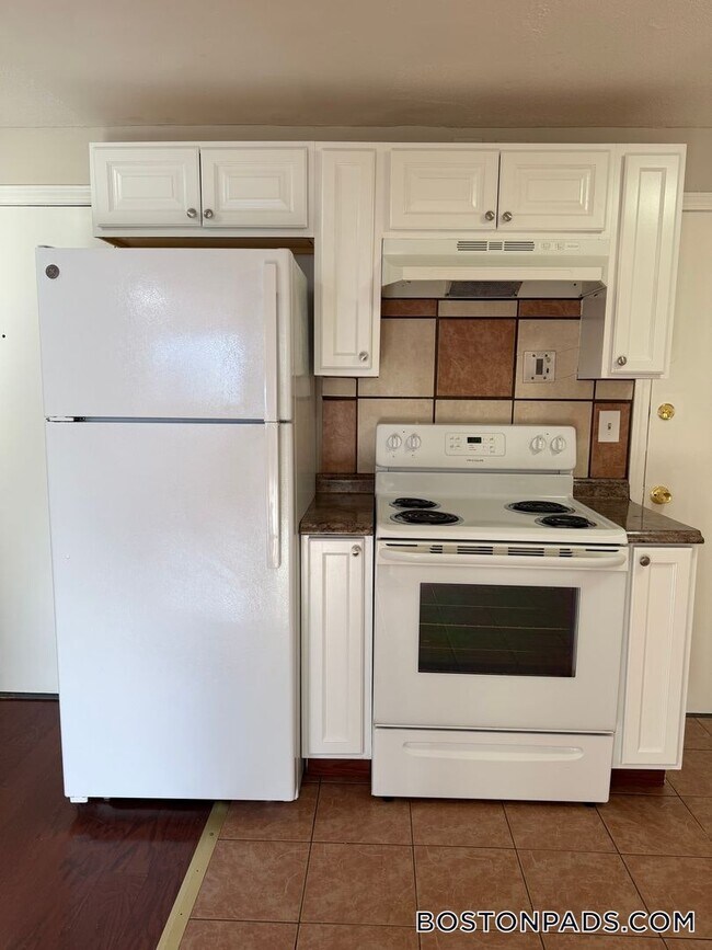 Foto del edificio - 148 Willard St