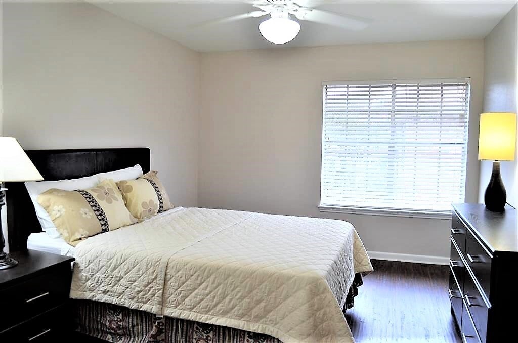 Foto del edificio - 2250 Bering Dr