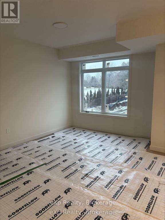 Photo du bâtiment - 824 Woolwich St