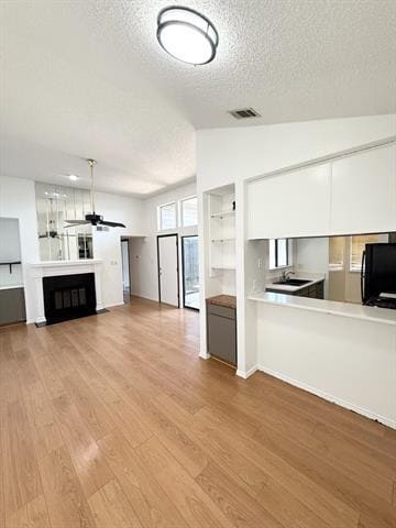 Building Photo - 606 Bellaire Dr
