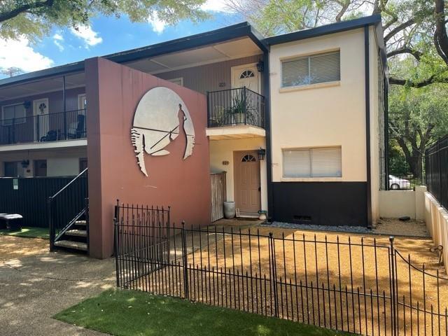 Foto del edificio - 4206 Hawthorne Ave