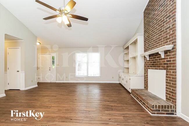 Building Photo - 3007 Amidon Dr