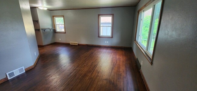 Building Photo - Beautiful 4 Bedroom, 2 Bathroom Home with garage, shed, deck, and fenced yard!
