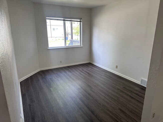 Foto del edificio - 1602-1606-1606 N Humboldt Ave