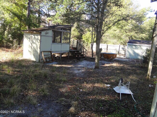 Foto del edificio - 6535 Carolina Beach Rd