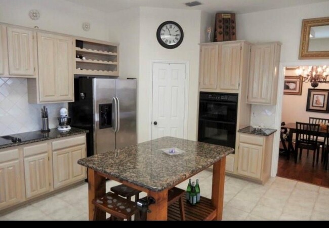 Building Photo - 7713 Heather Ridge Ct