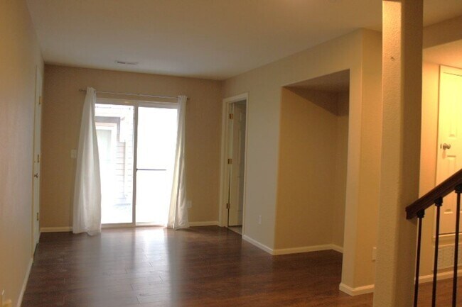 Foto del edificio - Stunning 3 BR/3 BA in Stockbridge At Meridian Community!