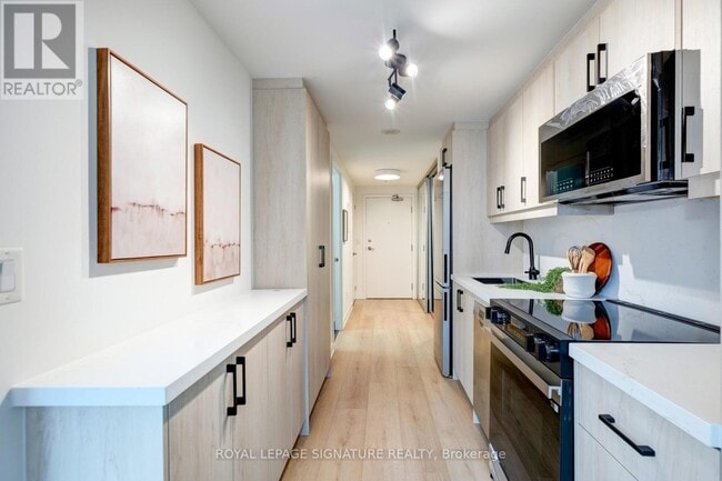 Photo du bâtiment - 32 Camden St